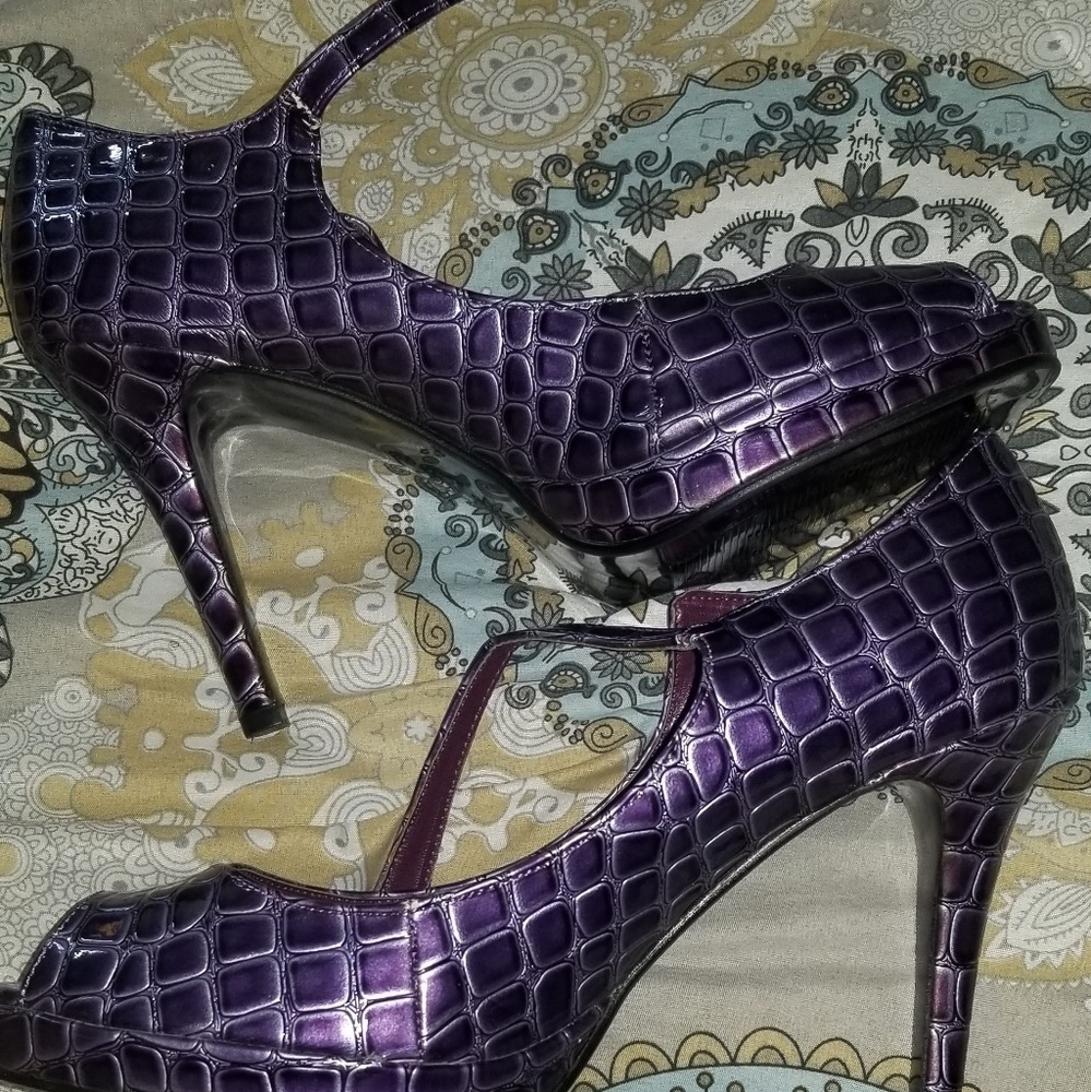 Purple Crocodile Heels by Palovio